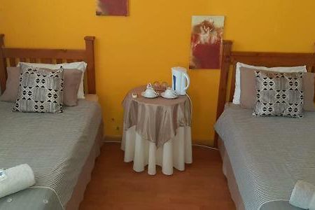 Akkerdam Bed And Breakfast Calvinia エクステリア 写真
