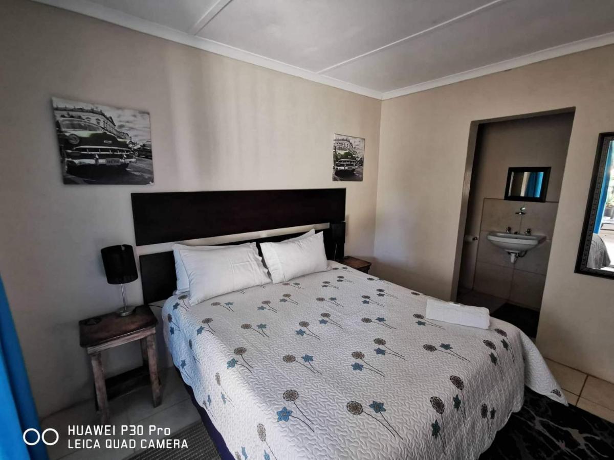 Akkerdam Bed And Breakfast Calvinia エクステリア 写真