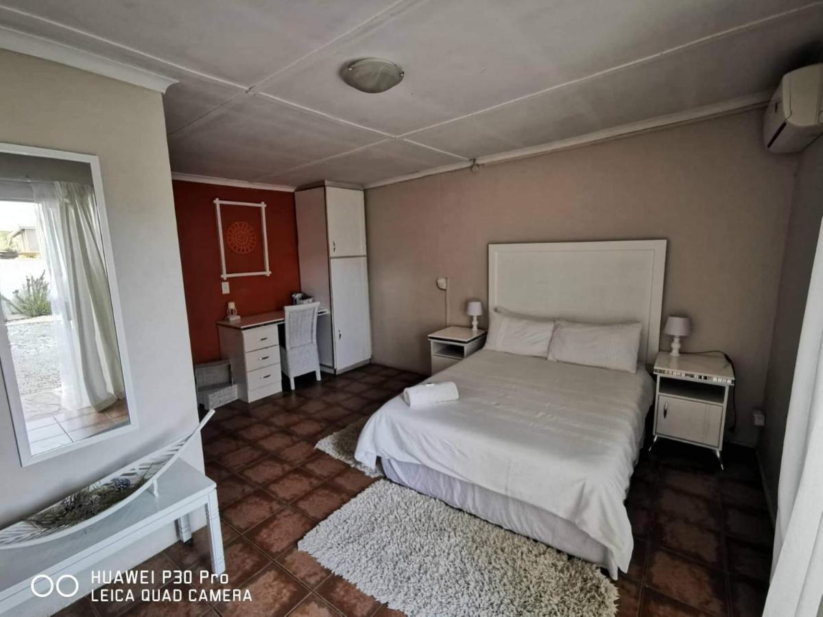 Akkerdam Bed And Breakfast Calvinia エクステリア 写真