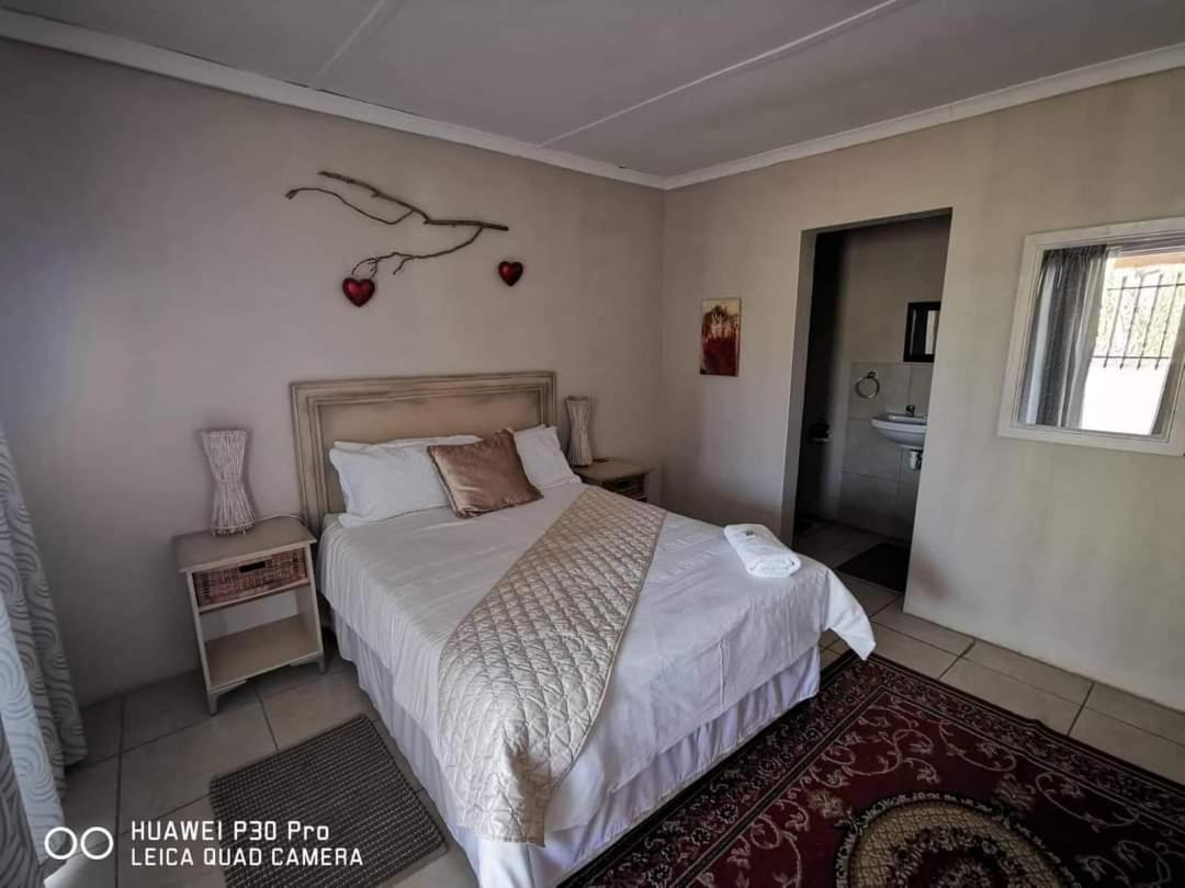 Akkerdam Bed And Breakfast Calvinia エクステリア 写真